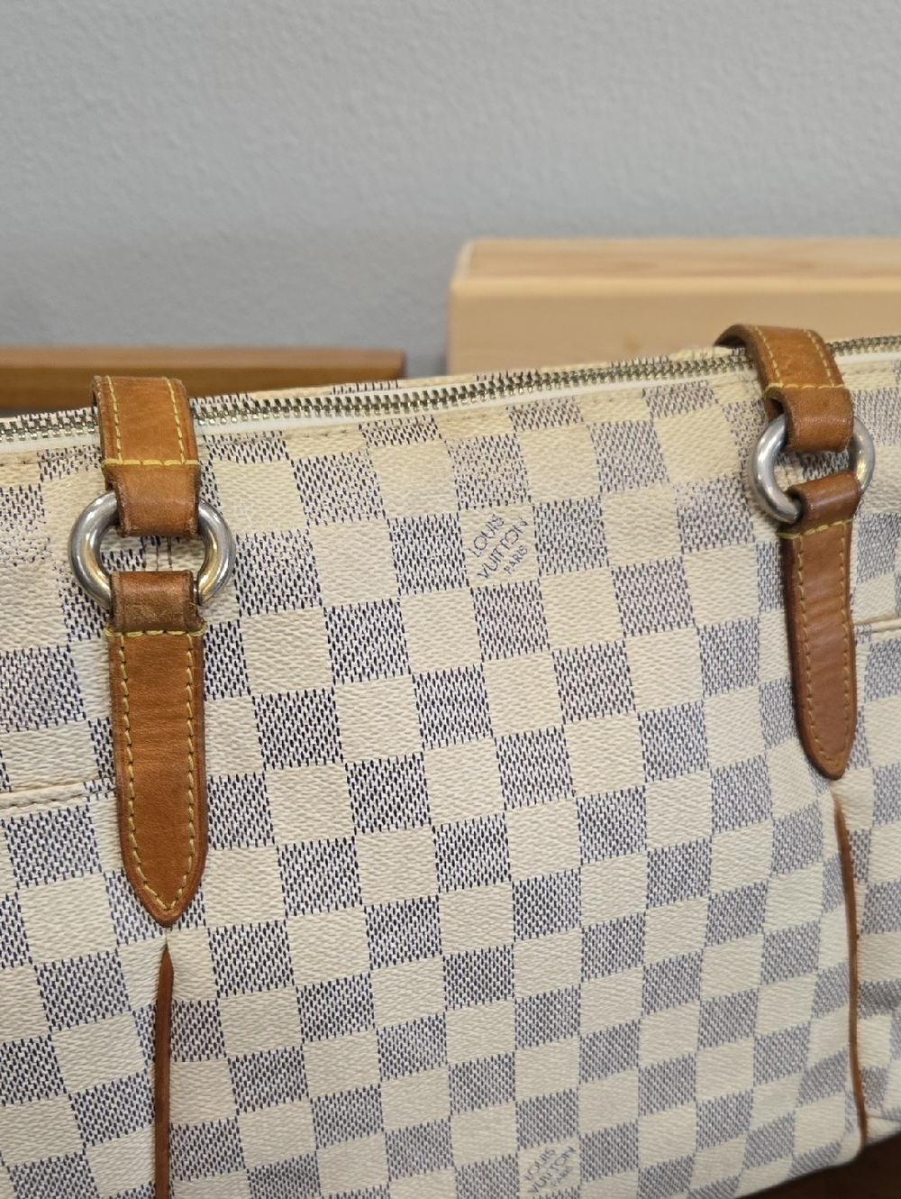 LOUIS VUITTON TOTALLY PM DAMIER AZUR SHOULDER BAG - GUC! - Picture 14 of 16